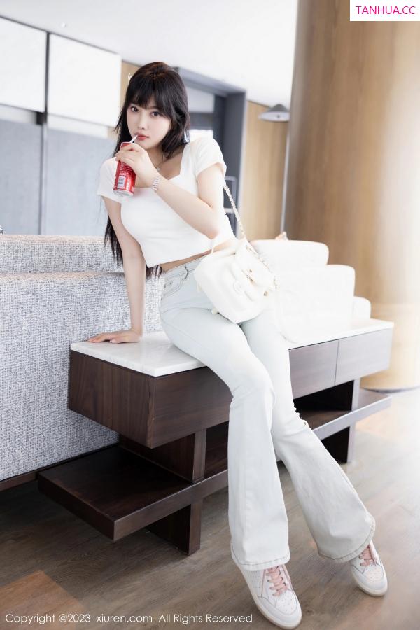 杨晨晨 sugar小甜心CC [XiuRen]高清写真图 2023.05.09 No.6707 杨晨晨Yome 美腿美臀第17张图片
